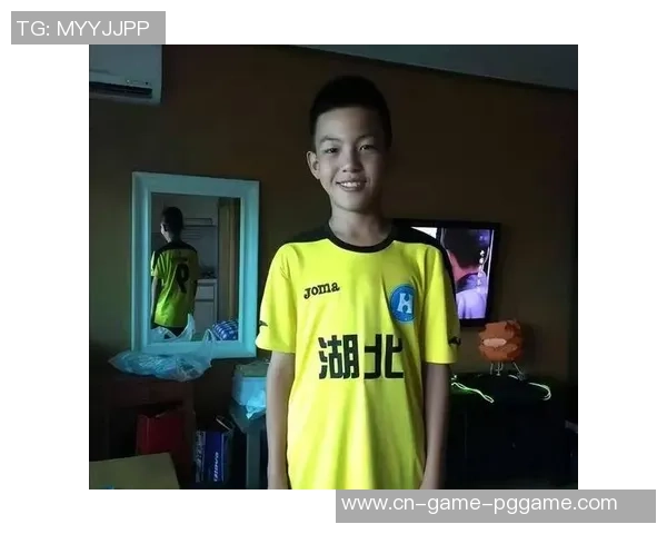 留洋新旗号诞生！20岁我国新星荷乙造点，接连8场出战，已坐稳主力